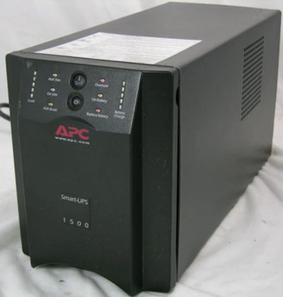 Лот: 8805984. Фото: 1. продам ибп APC Smart-UPS 1500... ИБП, аккумуляторы для ИБП