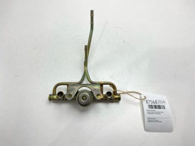 Лот: 22691349. Фото: 1. Рейка топливная Subaru Forester... Топливная система