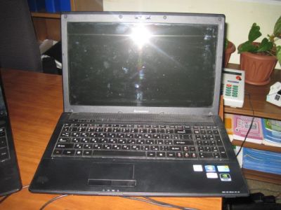 Лот: 3957213. Фото: 1. 15.6" Ноутбук Lenovo G 300s (HD... Ноутбуки