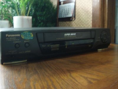 Лот: 6707327. Фото: 1. Видеомагнитофон кассетный VHS... Видеомагнитофоны