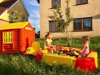 Лот: 13135498. Фото: 1. Дом пластиковый детский. Игровые домики, палатки