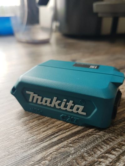 Лот: 20275114. Фото: 1. Makita USB адаптер ADP08 CXT 12V. Электроинструмент