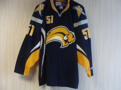 Лот: 8827194. Фото: 1. Хоккейный свитер CCM Buffalo Sabres... Форма