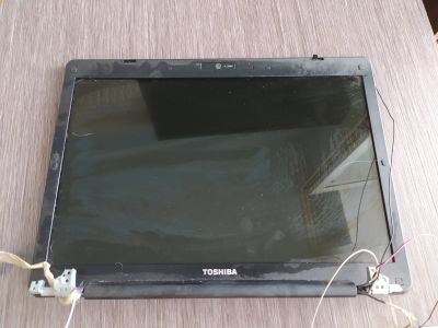 Лот: 16305513. Фото: 1. Верх от ноутбука toshiba с экраном... Ноутбуки