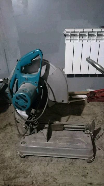 Лот: 10904646. Фото: 1. Отрезной станок makita 2414nb. Электроинструмент