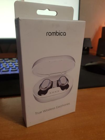 Лот: 25354335. Фото: 1. Беспроводные наушники Rombica... Наушники, гарнитуры