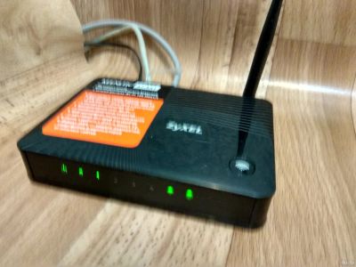 Лот: 17548719. Фото: 1. Wi-Fi роутер ZyXel. Маршрутизаторы (роутеры)
