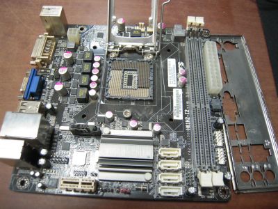 Лот: 3781644. Фото: 1. Материнская плата mITX ECS EliteGroup... Материнские платы