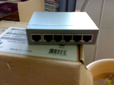 Лот: 76788. Фото: 1. коммутатор (Свитч) Ethernet Switch... Маршрутизаторы (роутеры)
