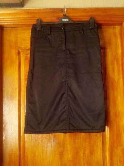 Лот: 6131357. Фото: 1. Юбка тёплая атлас на флисе 46-48. Юбки