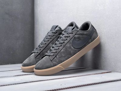 Лот: 16031380. Фото: 1. Кроссовки Nike SB Blazer Low... Кеды, кроссовки, слипоны