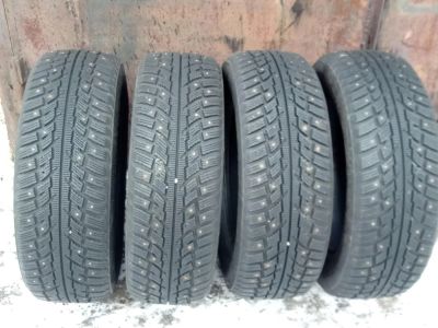 Лот: 10642144. Фото: 1. Зимняя резина "Kumho" r17. Шины