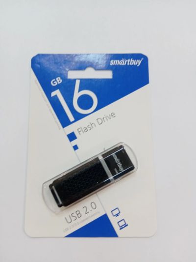 Лот: 16864774. Фото: 1. Флешка USB 2.0 16Gb SmartBuy Quartz... USB-флеш карты