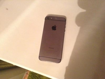 Лот: 8694263. Фото: 1. iPhone 5. Смартфоны