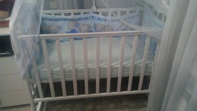 Лот: 8600629. Фото: 1. Кровать и тумбочка. Детские кровати и кроватки