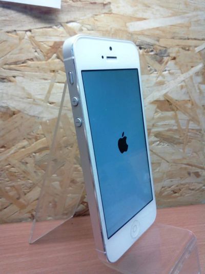 Лот: 8421945. Фото: 1. Iphone 5 16gb. Смартфоны