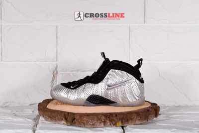 Лот: 10137696. Фото: 1. Кроссовки Nike Air Foamposite... Кеды, кроссовки, слипоны