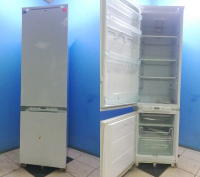 Лот: 13396102. Фото: 1. Холодильник Hotpoint-Ariston cis... Холодильники, морозильные камеры