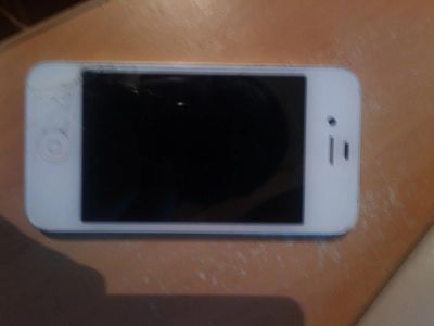 Лот: 6247264. Фото: 1. iPhone 4s 32GB White. Смартфоны