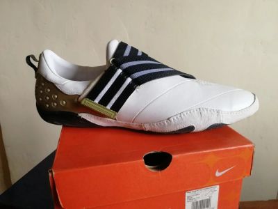 Лот: 11538908. Фото: 1. Кроссовки Nike. Кеды, кроссовки, слипоны