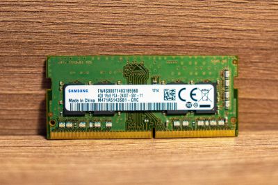 Лот: 16729035. Фото: 1. Samsung M471A5143SB1-CRC 4 ГБ... Оперативная память