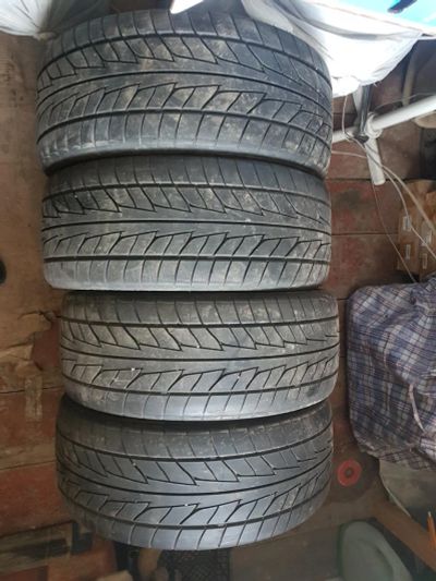 Лот: 11077698. Фото: 1. 225/40 r18 японская резина nitto... Шины