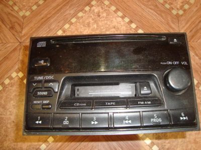 Лот: 10036726. Фото: 1. Штатная аудиосистема Nissan Bluebird. Автомагнитолы