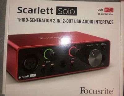 Лот: 19221810. Фото: 1. Звуковая карта Focusrite Scarlett... Звуковые карты