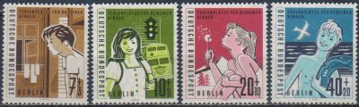 Лот: 23337527. Фото: 1. 1960. Берлин. Благотворительные... Марки