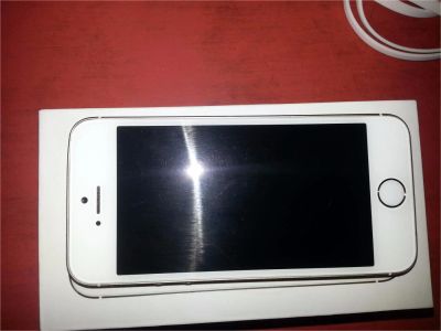 Лот: 6617336. Фото: 1. Айфон 5 s, Gold 16 GB. Смартфоны