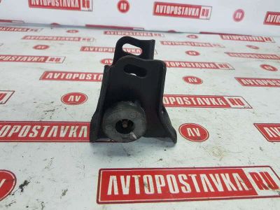 Лот: 20899504. Фото: 1. Кронштейн подушки двигателя Toyota... Двигатель и элементы двигателя