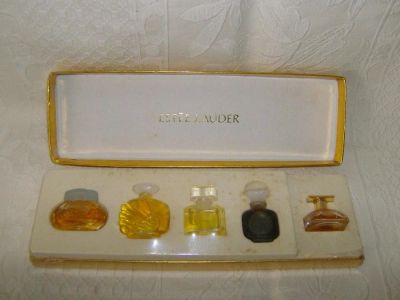 Лот: 10842445. Фото: 1. Estee Lauder - набор, запечатанный... Женская парфюмерия