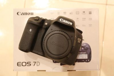 Лот: 3842958. Фото: 1. Canon EOS 7D Body. Цифровые зеркальные