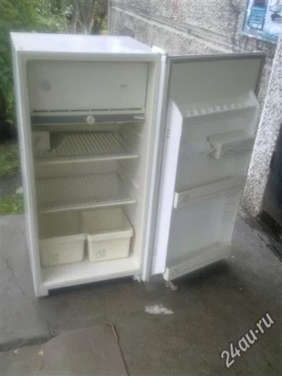 Лот: 2228373. Фото: 1. Холодильник Бирюса как новый 10С-1. Холодильники, морозильные камеры