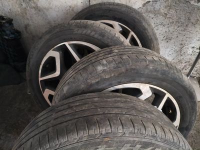 Лот: 25224669. Фото: 1. Bridgestone Dueler H/P Sport 225... Шины