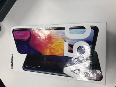 Лот: 14977503. Фото: 1. Смартфон Samsung a50 64 gb black. Смартфоны