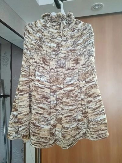 Лот: 11397354. Фото: 1. Накидка Пончо вязаное с косами... Накидки, шали, палантины
