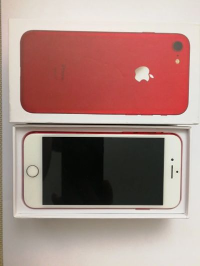 Лот: 17216155. Фото: 1. IPhone 7 Red 32gb. Смартфоны