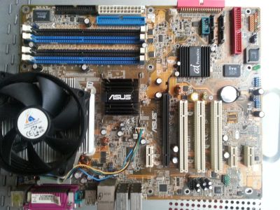 Лот: 3238634. Фото: 1. P5GD1 PRO + celeron 2.8Ghz + igloo... Материнские платы