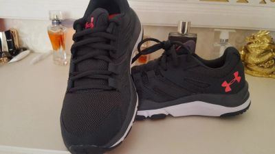 Лот: 9573821. Фото: 1. Кроссовки under armour. Кеды, кроссовки, слипоны