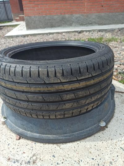Лот: 17914063. Фото: 1. Nokian Hakka Black 2. Шины