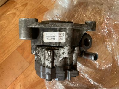 Лот: 20741006. Фото: 1. Насос гур audi a8 d3 2009. Двигатель и элементы двигателя