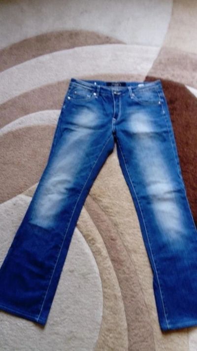Лот: 9564791. Фото: 1. Продам джинсы taya размер 32. Джинсы