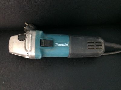 Лот: 9727770. Фото: 1. Болгарка Makita 9555HN. Электроинструмент