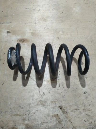 Лот: 21402933. Фото: 1. пружина Toyota RAV4 ACA31. Двигатель и элементы двигателя