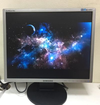 Лот: 8372030. Фото: 1. ЖК-монитор 19" Samsung SyncMaster... ЖК-мониторы