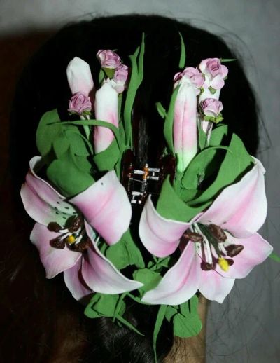 Лот: 6888251. Фото: 1. заколка. Цветы из ткани