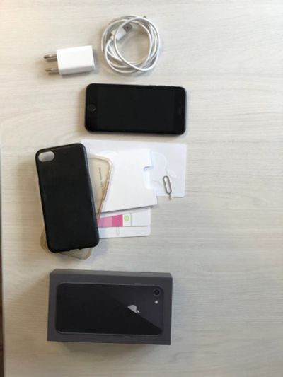 Лот: 20675594. Фото: 1. IPhone 8. TrueTone, TouchID, 100... Смартфоны