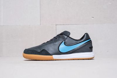 Лот: 11210829. Фото: 1. Футбольная обувь Nike Tiempo X... Кеды, кроссовки, слипоны