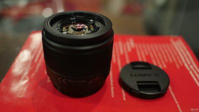 Лот: 18303905. Фото: 1. Объектив Panasonic 25мм 1.7. Объективы